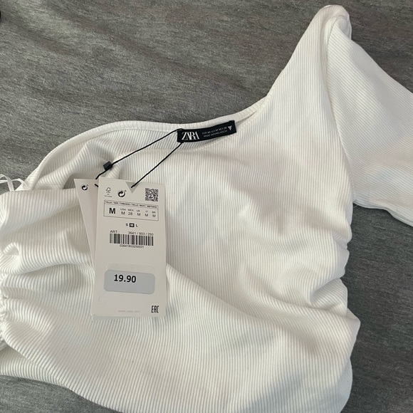 Asymmetrical Rib Top - Picture 2 of 3